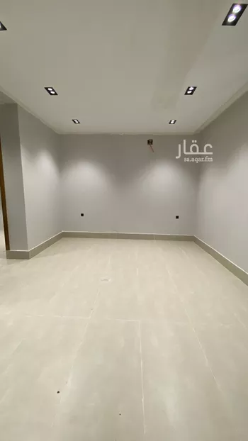 فيلا للبيع في شارع حسين الأبريقي, حي عكاظ, مدينة الرياض, منطقة الرياض صورة 4
