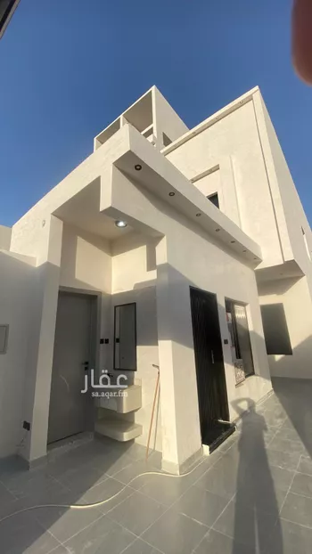 دور للبيع في شارع الامام البخاري, حي بدر, مدينة الرياض, منطقة الرياض صورة 2