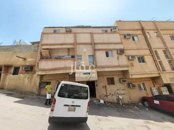 عمارة للبيع في شارع الشنانة, حي غبيرا, مدينة الرياض, منطقة الرياض صورة 4