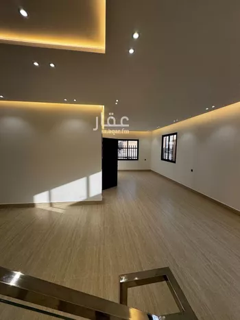 فيلا للبيع في شارع رقم 42, حي ظهرة لبن, مدينة الرياض, منطقة الرياض صورة 2