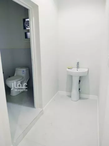 عمارة للإيجار في شارع محمد بن نصيف, حي الملك فيصل, مدينة الرياض, منطقة الرياض صورة 3