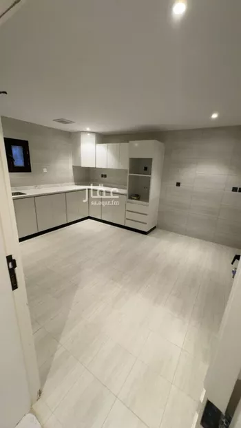 عمارة للإيجار في شارع أبي البركات الأنصاري, حي الضباط, مدينة الرياض, منطقة الرياض صورة 2