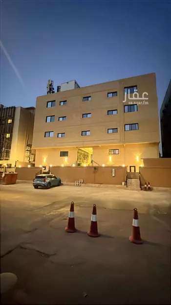 عمارة للإيجار في شارع أبي برزة الأسلمي, حي الضباط, مدينة الرياض, منطقة الرياض