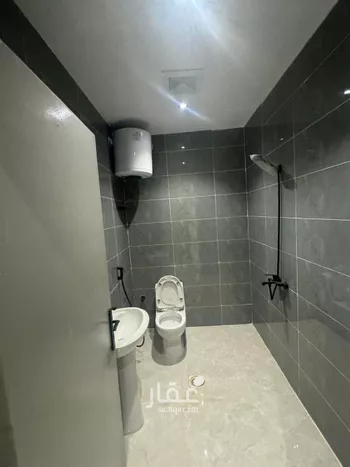 شقة للإيجار في شارع ابي عبدالله الزواوي, حي العزيزية, مدينة الرياض, منطقة الرياض صورة 2