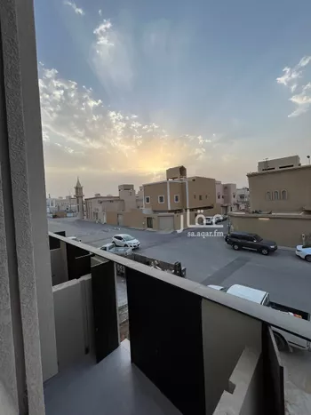دور للبيع في شارع يثرب, حي شبرا, مدينة الرياض, منطقة الرياض صورة 2