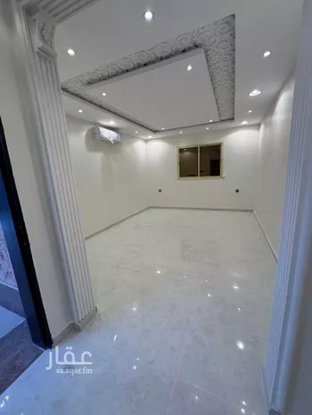 فيلا للبيع في شارع بويط, حي إشبيلية, مدينة الرياض, منطقة الرياض صورة 4