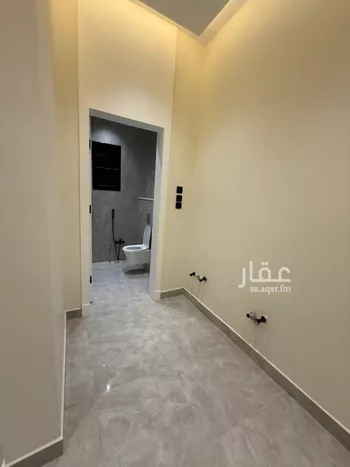 فيلا للبيع في شارع علاء الدين القرشي, حي العوالي, مدينة الرياض, منطقة الرياض صورة 3