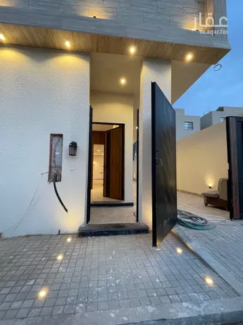 فيلا للبيع في شارع علي بن هبة الله, حي المهدية, مدينة الرياض, منطقة الرياض صورة 2