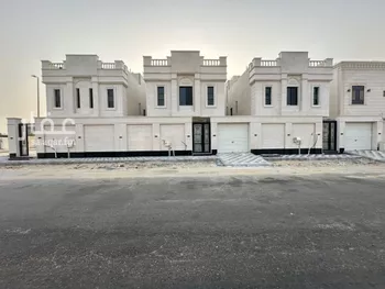 فيلا للبيع في شارع العتيق, حي اللؤلؤ, مدينة الخبر, المنطقة الشرقية