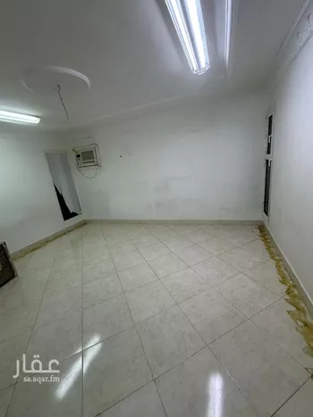 شقة للإيجار في شارع ثغرة, حي إشبيلية, مدينة الرياض, منطقة الرياض صورة 4