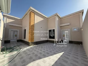 دور للبيع في شارع المروج 372, حي المروج, مدينة حفر الباطن, المنطقة الشرقية صورة 2