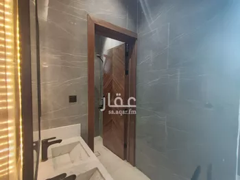 فيلا للبيع في شارع حسين الأبريقي, حي عكاظ, مدينة الرياض, منطقة الرياض صورة 5