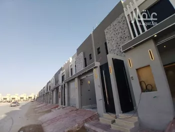 دور للبيع في شارع الرسالة, حي بدر, مدينة الرياض, منطقة الرياض