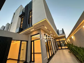 فيلا للبيع في شارع الميدان بن صخر, حي الرمال, مدينة الرياض, منطقة الرياض
