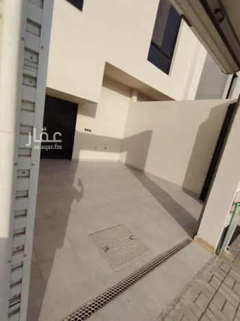 فيلا للبيع في شارع وادي الساحل, حي الرمال, مدينة الرياض, منطقة الرياض صورة 2