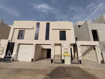 فيلا للبيع في شارع وادي الساحل, حي الرمال, مدينة الرياض, منطقة الرياض
