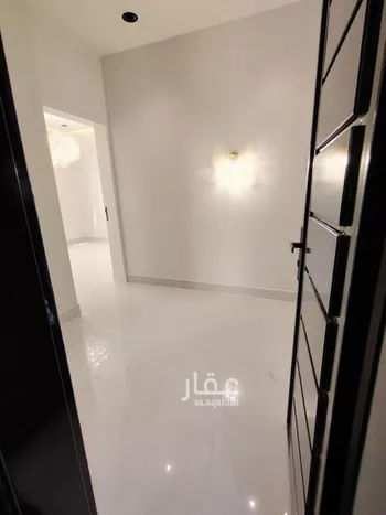شقة للبيع في شارع حاتم التميمي, حي العليا, مدينة المزاحميه, منطقة الرياض صورة 4