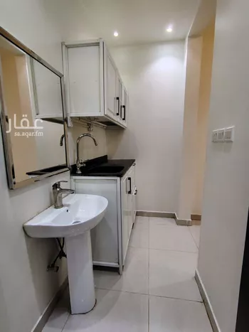 شقة للإيجار في شارع قلعة الفسطاط, حي إشبيلية, مدينة الرياض, منطقة الرياض صورة 3