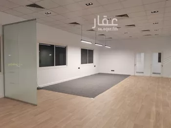 مكتب تجاري للإيجار في شارع خالد بن الوليد, حي الحمراء, مدينة الرياض, منطقة الرياض صورة 3