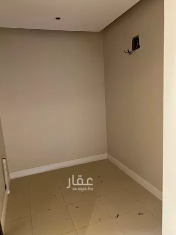 فيلا للإيجار في شارع الحوزة, حي النفل, مدينة الرياض, منطقة الرياض صورة 3