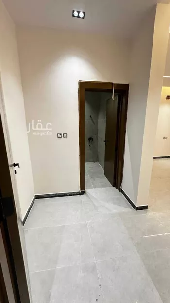 دور للبيع في شارع ابن ماجه, حي السعادة, مدينة الرياض, منطقة الرياض صورة 4