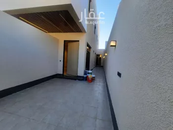 دور للبيع في شارع أبي الغنائم الهمذاني, حي السويدي الغربي, مدينة الرياض, منطقة الرياض صورة 2
