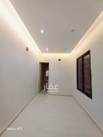فيلا للبيع في شارع أحمد بن غنائم, حي بدر, مدينة الرياض, منطقة الرياض صورة 5