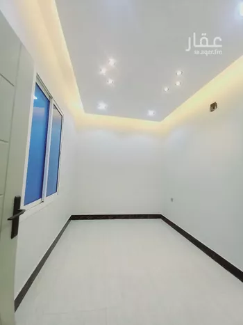 دور للبيع في شارع الحارث بن عبدالرحمن, حي عكاظ, مدينة الرياض, منطقة الرياض صورة 3