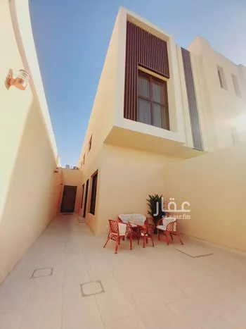 دور للبيع في شارع إسماعيل البزاز, حي عكاظ, مدينة الرياض, منطقة الرياض صورة 4
