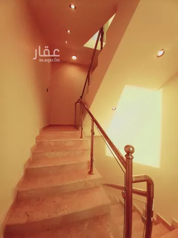 فيلا للبيع في شارع عثمان الراضي, حي عكاظ, مدينة الرياض, منطقة الرياض صورة 5