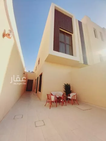 دور للبيع في شارع رفاعة بن شداد, حي عكاظ, مدينة الرياض, منطقة الرياض صورة 3