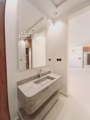 فيلا للبيع في شارع عثمان الراضي, حي عكاظ, مدينة الرياض, منطقة الرياض صورة 2