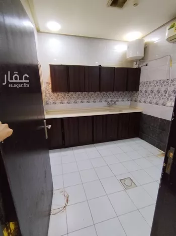 شقة للإيجار في شارع الصحابة, حي إشبيلية, مدينة الرياض, منطقة الرياض صورة 4