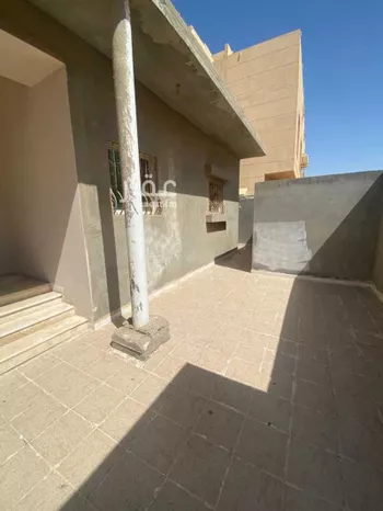 عمارة للبيع في شارع أبي محمد الضياء ، حي الحمدانية ، جدة ، جدة صورة 2