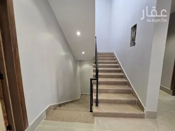 فيلا للبيع في شارع درنة, حي عكاظ, مدينة الرياض, منطقة الرياض صورة 4
