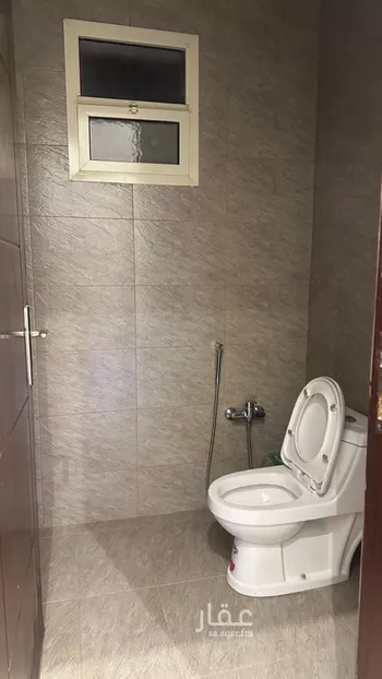 فيلا للإيجار في شارع المركز, حي الوادي, مدينة الرياض, منطقة الرياض صورة 5