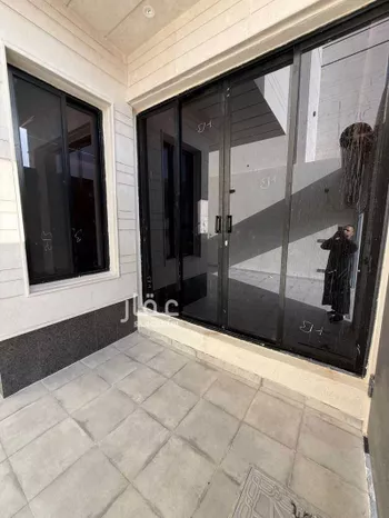 دور للبيع في شارع الندوة, حي الندوة, مدينة الرياض, منطقة الرياض صورة 2