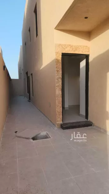 دور للبيع في شارع الأمير سعود بن محمد بن مقرن, حي طيبة, مدينة الرياض, منطقة الرياض صورة 2