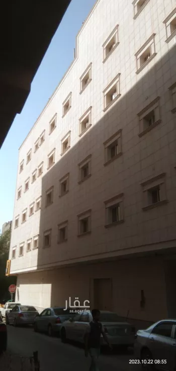 عمارة للبيع في شارع عمر المختار, حي العمل, مدينة الرياض, منطقة الرياض صورة 4