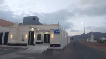 دور للبيع في شارع عبد الله بن محمد بن صالح الزواوي ، حي الوادي ، حائل ، منطقة حائل