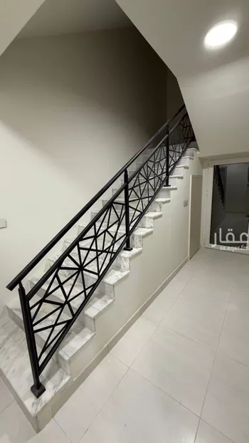 فيلا للإيجار في شارع عبدالرحمن بن مفيريج, حي مطار الملك خالد الدولي, مدينة الرياض, منطقة الرياض صورة 3