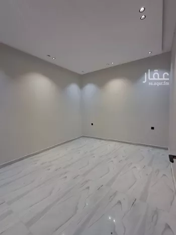 دور للبيع في شارع مصطفى عبدالرزاق, حي عكاظ, مدينة الرياض, منطقة الرياض صورة 3