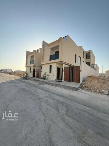 فيلا للبيع في شارع أحمد مفتي المكي الحنفي, حي المهدية, مدينة الرياض, منطقة الرياض