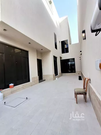 فيلا للبيع في شارع قطب الدين بن السلطان, حي المهدية, مدينة الرياض, منطقة الرياض صورة 3