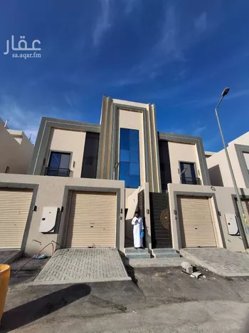 دور للبيع في شارع مصطفى عبدالرزاق, حي عكاظ, مدينة الرياض, منطقة الرياض