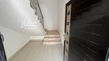 دور للبيع في شارع ابن الطراح, حي بدر, مدينة الرياض, منطقة الرياض صورة 3