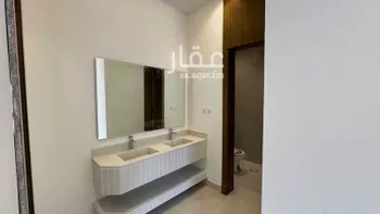 دور للبيع في شارع ابن الطراح, حي بدر, مدينة الرياض, منطقة الرياض صورة 3