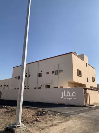 فيلا للبيع في شارع عفيف ابن معديكرب ، حي العزيزية ، المدينة المنورة ، منطقة المدينة المنورة صورة 2