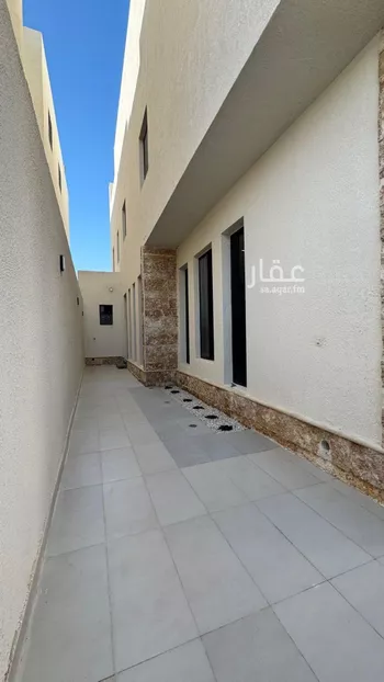 دور للبيع في شارع ابن علقمة التميمي, حي الرمال, مدينة الرياض, منطقة الرياض صورة 3