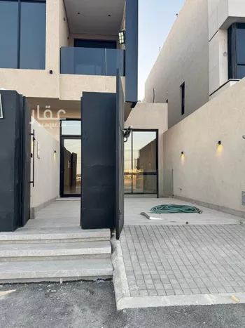 دور للبيع في شارع رقم 452, حي المونسية, مدينة الرياض, منطقة الرياض صورة 2
